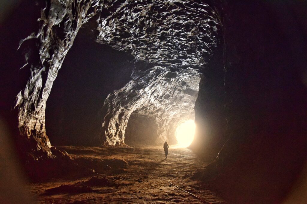 tuzluca, cave, salt-4695455.jpg